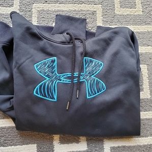Womens Under Armour sweatshirt